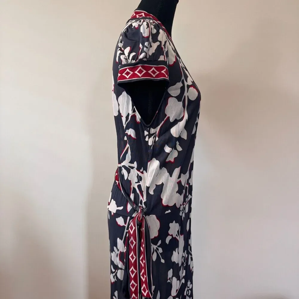 BCBGMAXAZRIA Floral Print Wrap Dress - Black, White & Red Size Medium